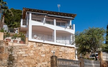Property slide 19