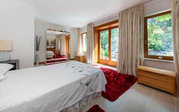 Property slide 16