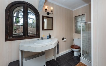 Property slide 21