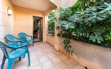 Property slide 16