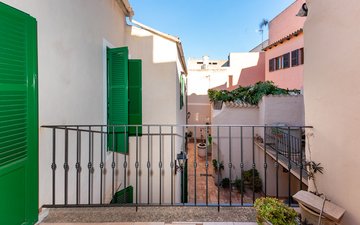 Property slide 25