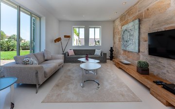 Property slide 18