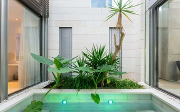 Property slide 18