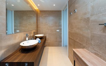 Property slide 20