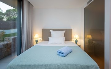 Property slide 18