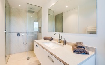 Property slide 10