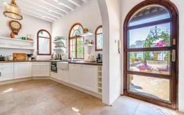 Property slide 10