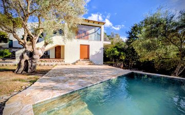 Property slide 10