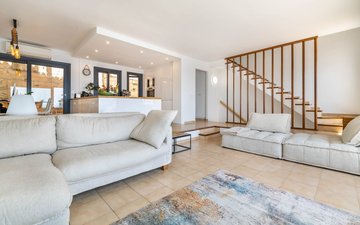 Property slide 7