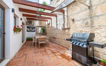 Property slide 16
