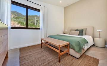 Property slide 21