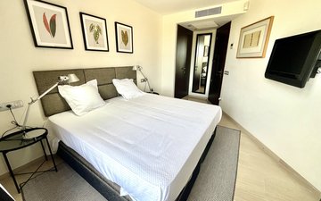 Property slide 14