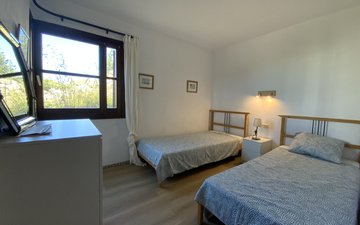 Property slide 10