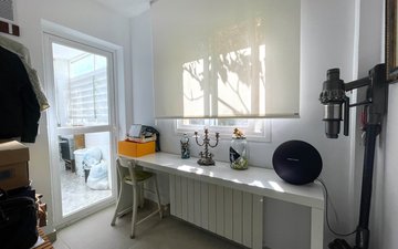 Property slide 16