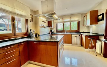 Property slide 40