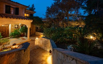 Property slide 10