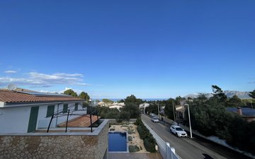 Property slide 10