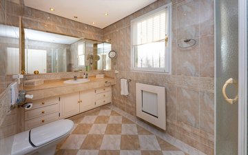 Property slide 17