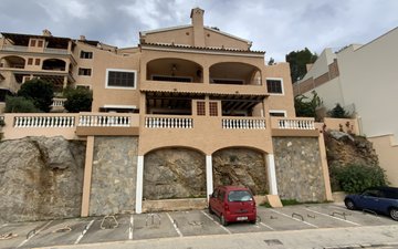 Property slide 25