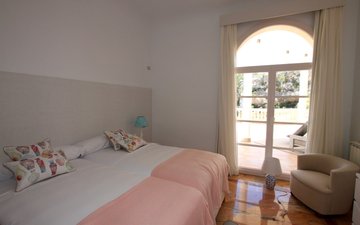 Property slide 20