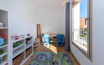 Property slide 19