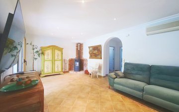 Property slide 6