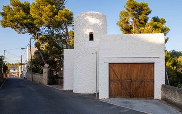 Property slide 27
