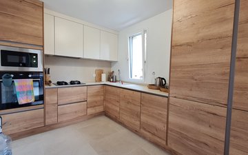 Property slide 5