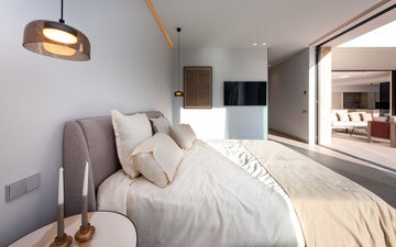 Property slide 24