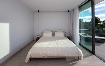 Property slide 31