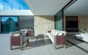 Property slide 20