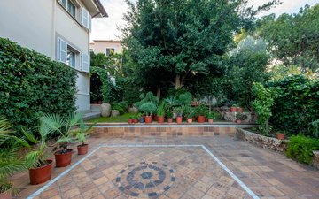 Property slide 24