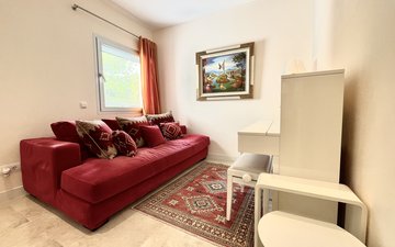 Property slide 10