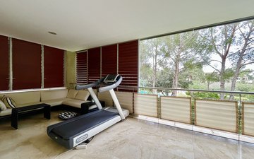 Property slide 20