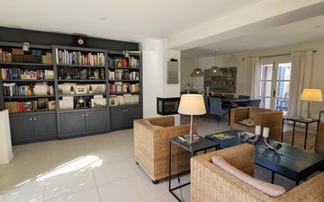 Property slide 16