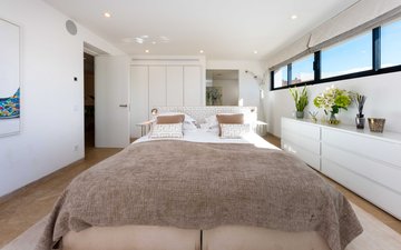 Property slide 10