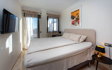Property slide 21