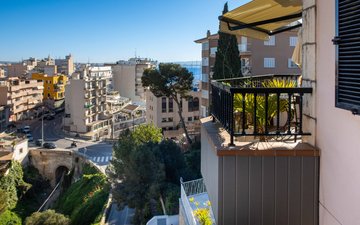 Property slide 17