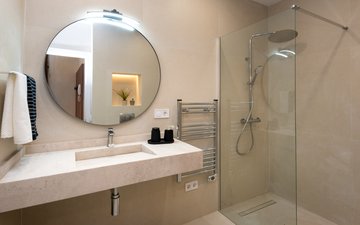 Property slide 20