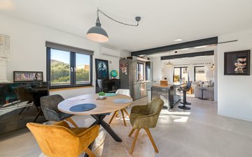 Property slide 10