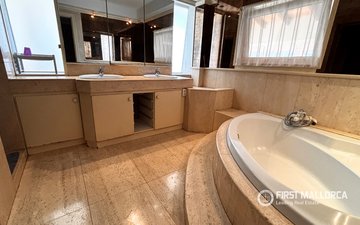 Property slide 16