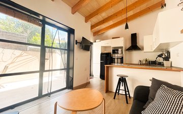 Property slide 32