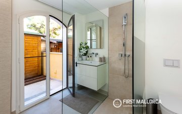Property slide 17