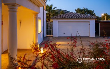 Property slide 32
