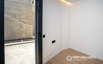 Property slide 10