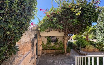 Property slide 21
