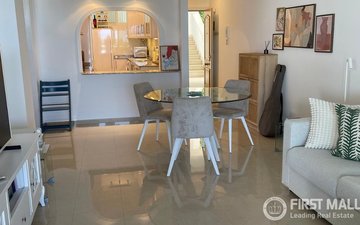 Property slide 18