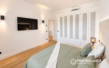 Property slide 32