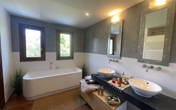 Property slide 10