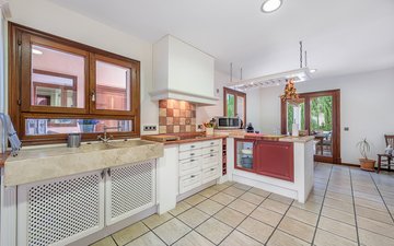 Property slide 7